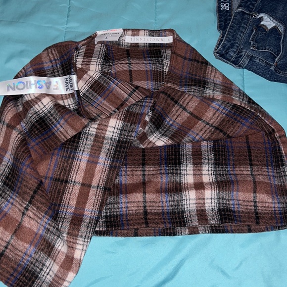 Tinseltown Plaid Skirt - Picture 5 of 5